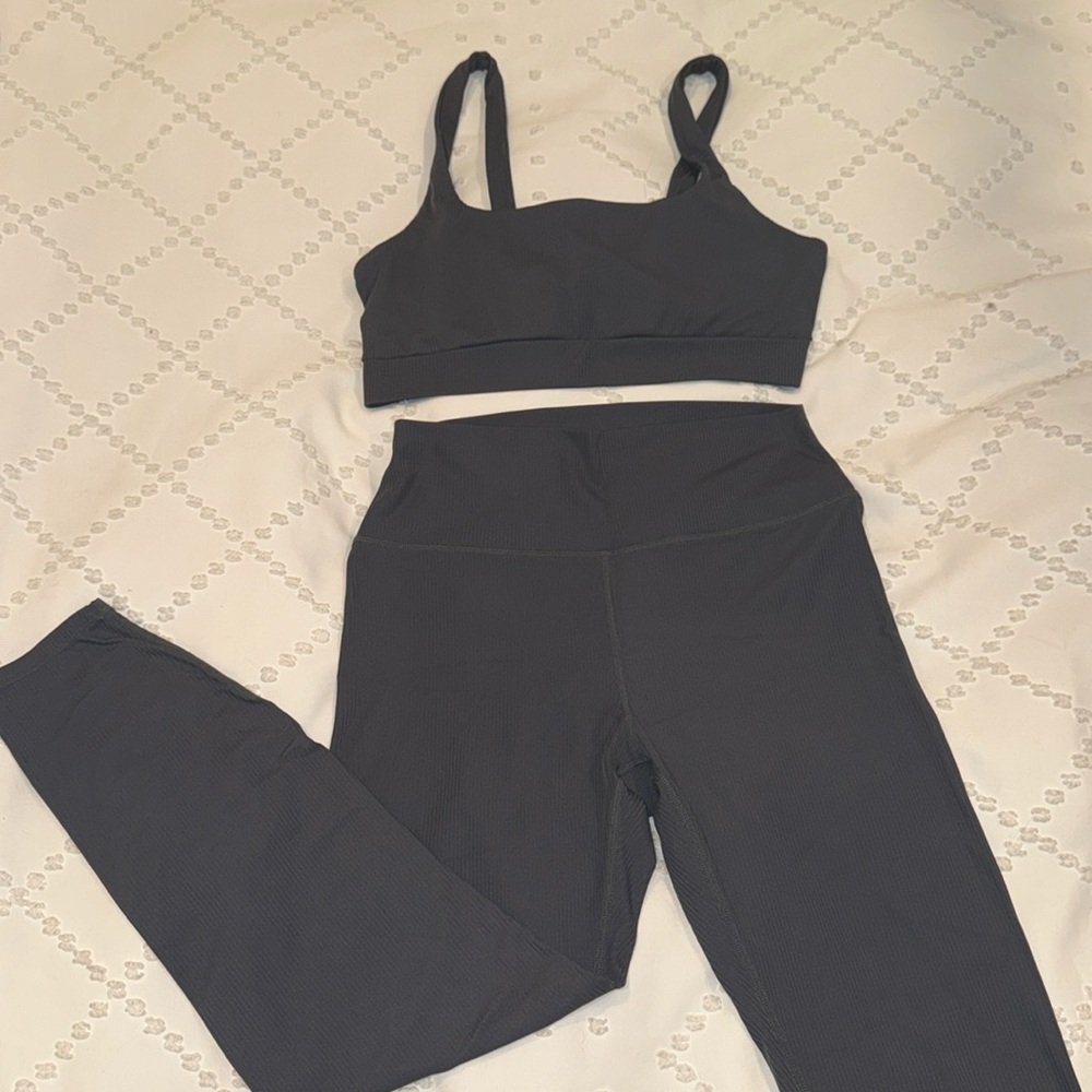IVL Collective Activewear Set - Size 12